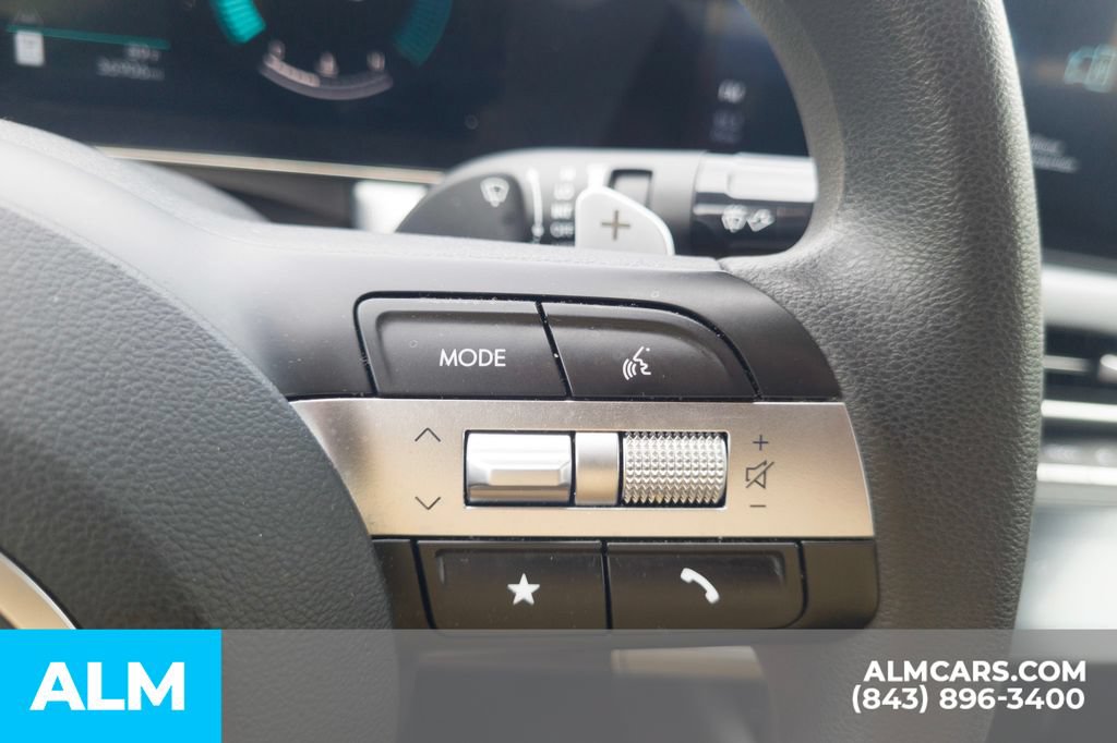 Certified 2025 Hyundai Sonata SEL FWD image 29