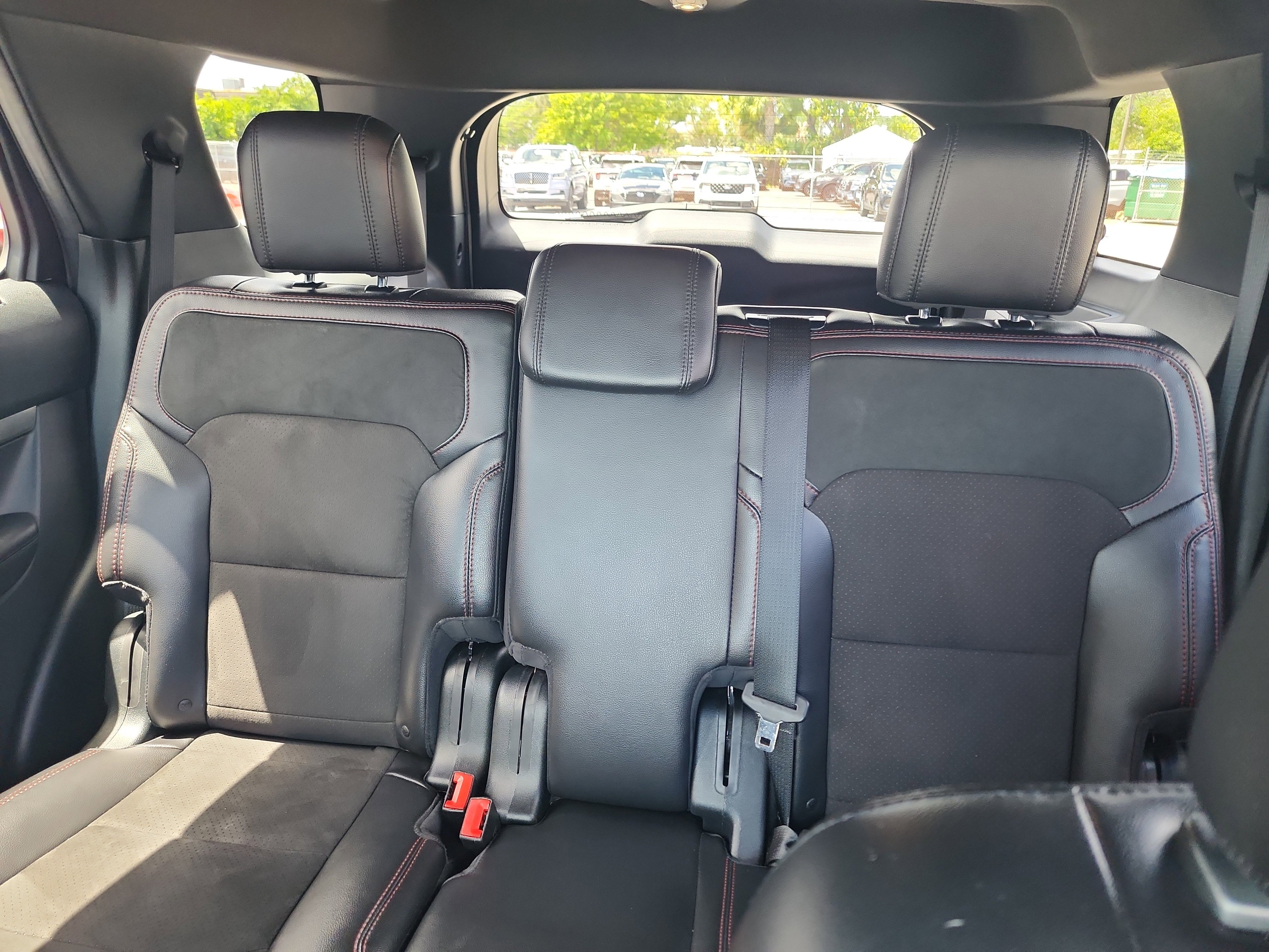 Certified 2018 Ford Explorer XLT w/ Equipment Group 202A image 14