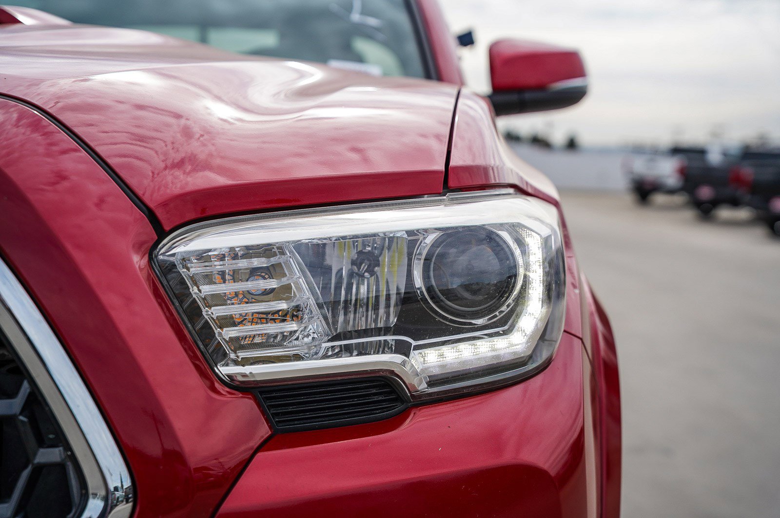 Certified 2018 Toyota Tacoma TRD Sport w/ Technology Package image 5