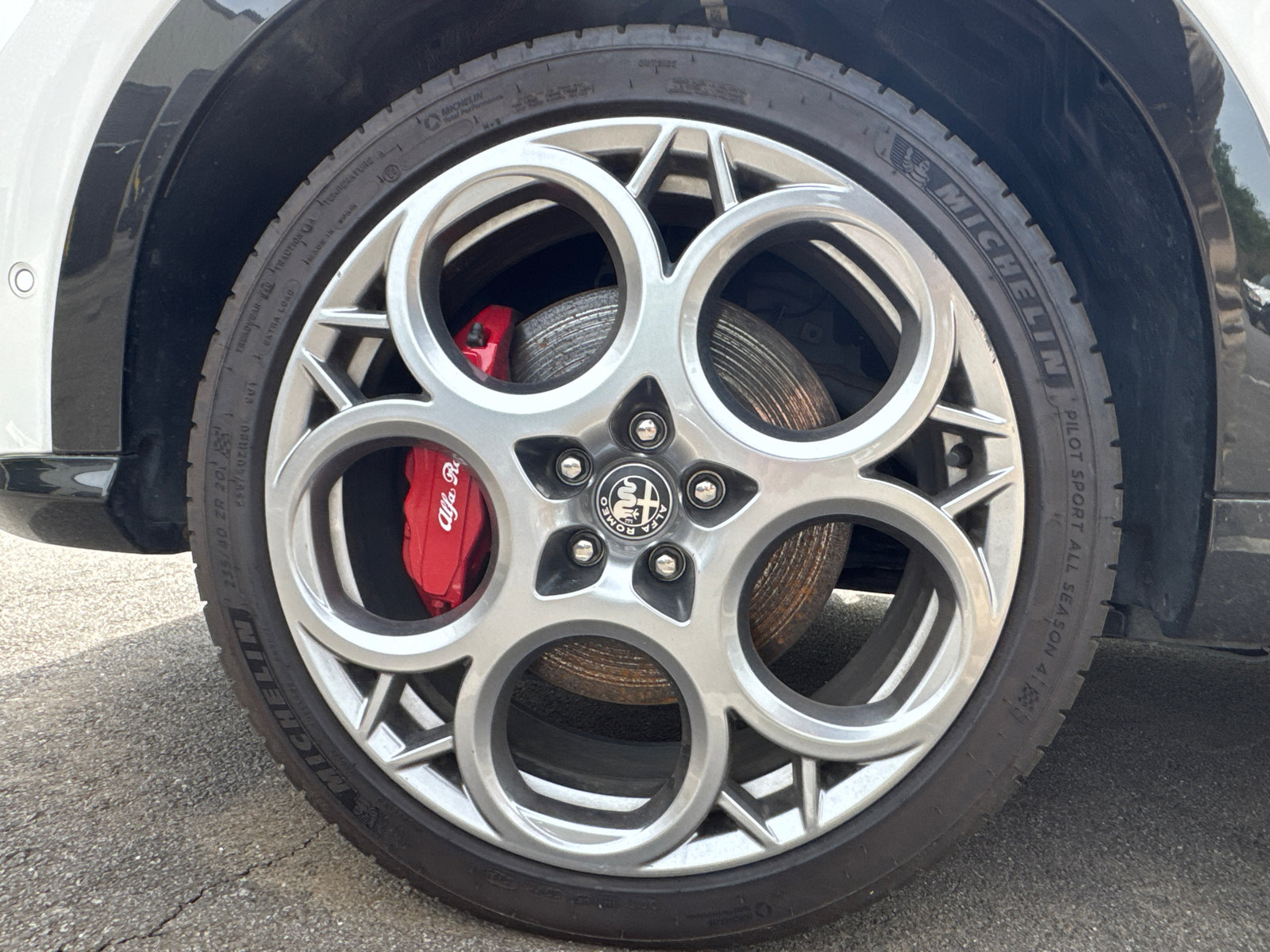 Used 2024 Alfa Romeo Tonale Veloce image 14