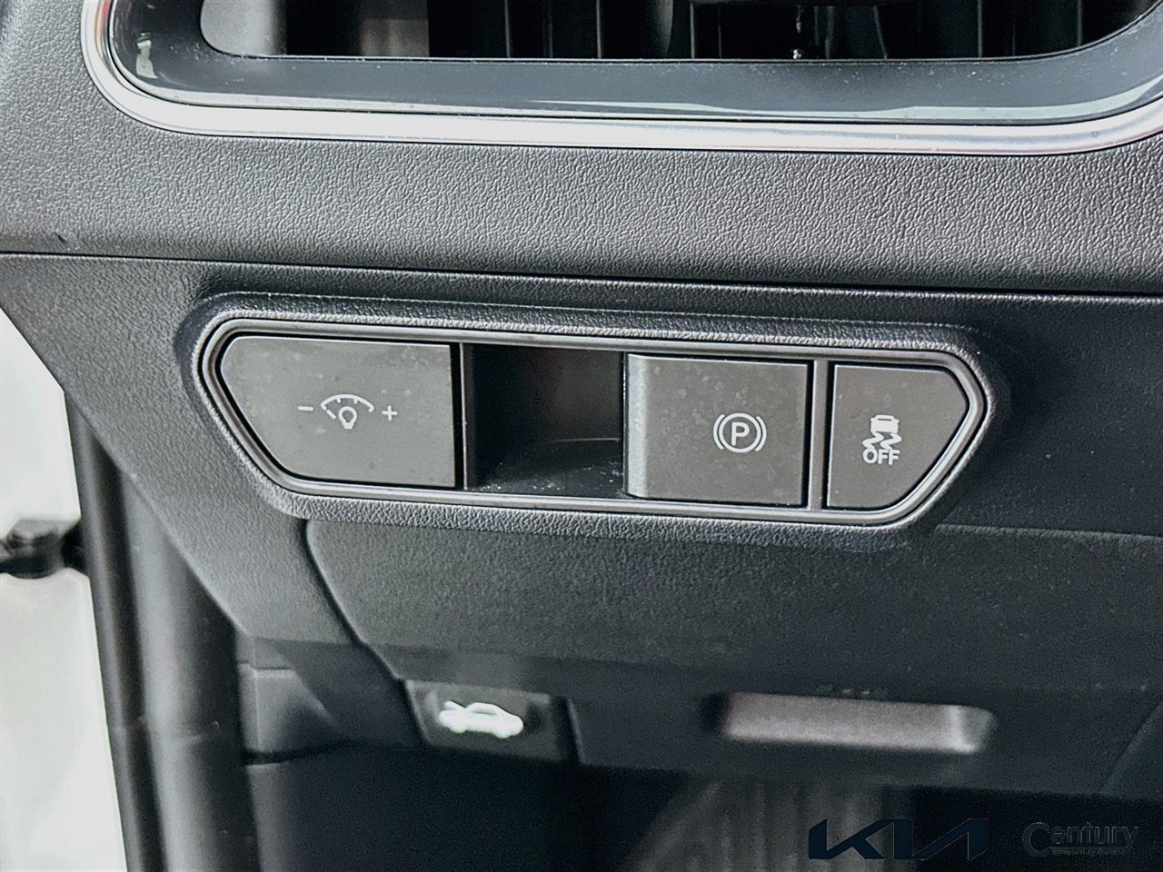 Certified 2025 Kia K4 GT-Line FWD image 10