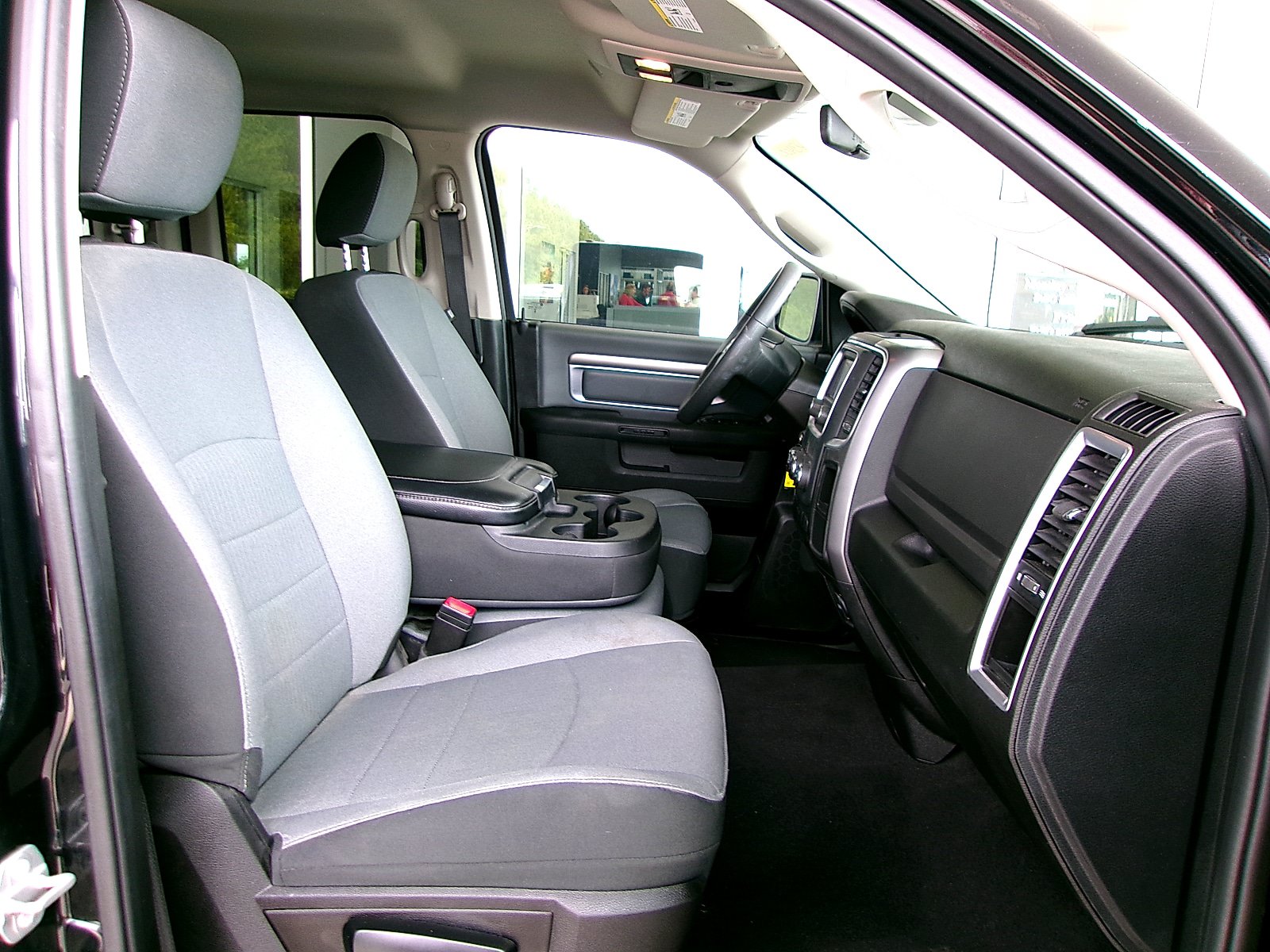 Used 2024 RAM 1500 Classic SLT AWD/4WD image 18