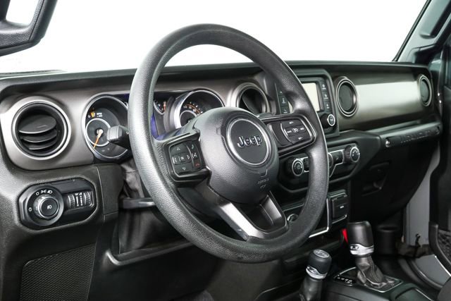 Used 2020 Jeep Wrangler Sport image 4