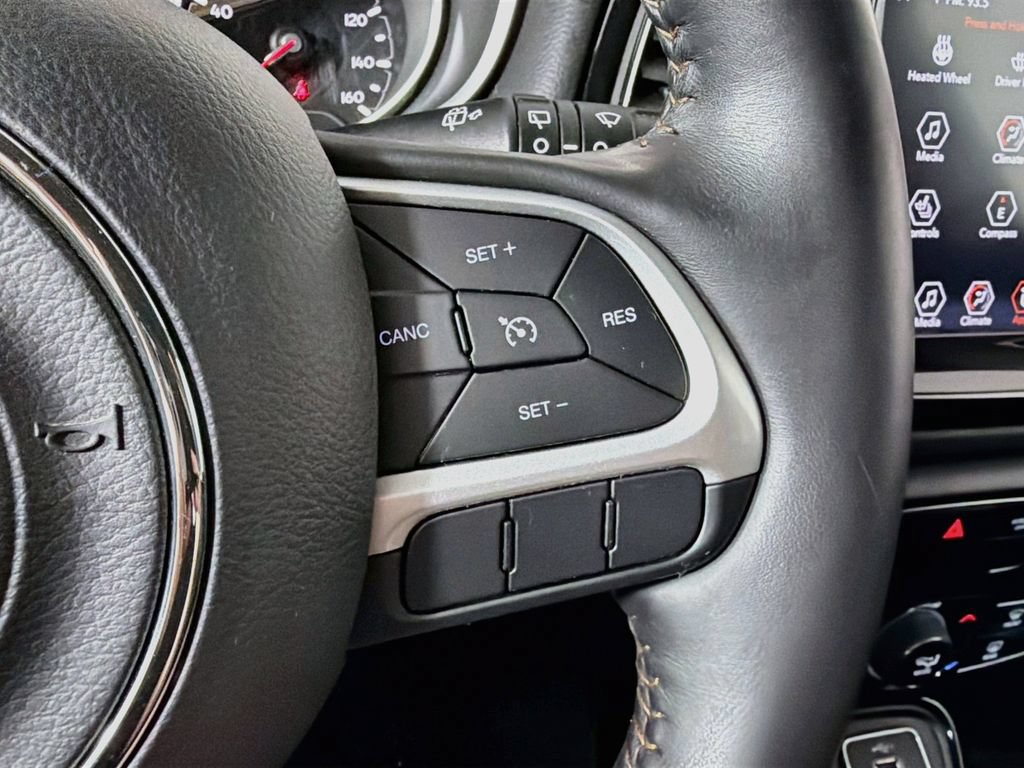 Used 2019 Jeep Compass Limited AWD/4WD image 32