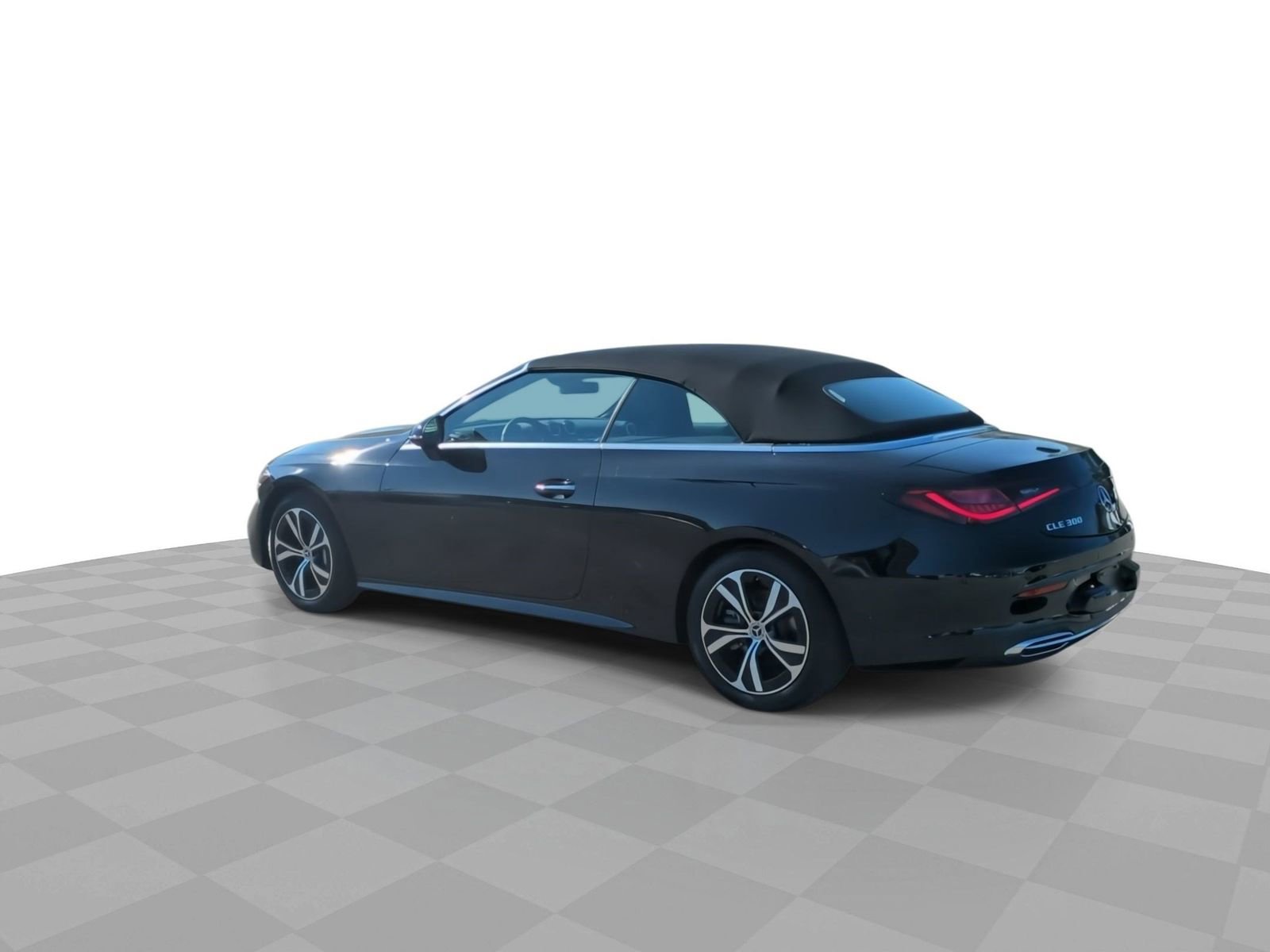 Used 2025 Mercedes-Benz CLE 300 4MATIC Cabriolet image 6