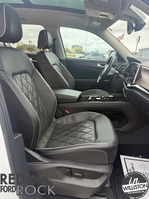 Used 2024 Volkswagen Atlas SEL Premium R-Line AWD/4WD image 19