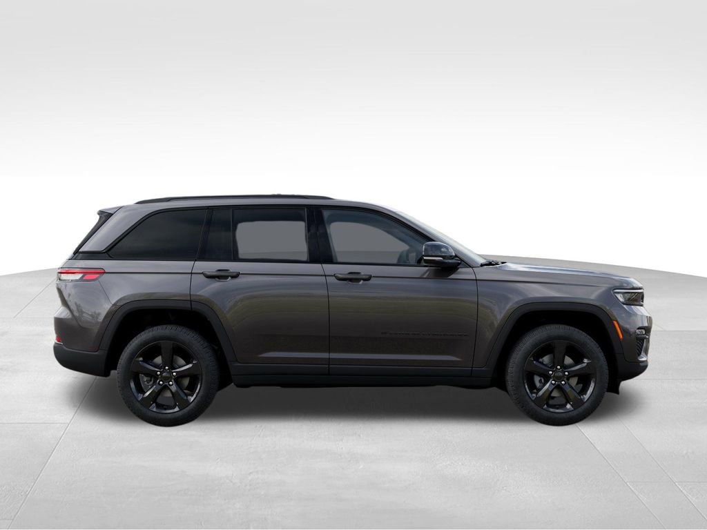 New 2025 Jeep Grand Cherokee Limited w/ Black Appearance Package AWD/4WD image 22