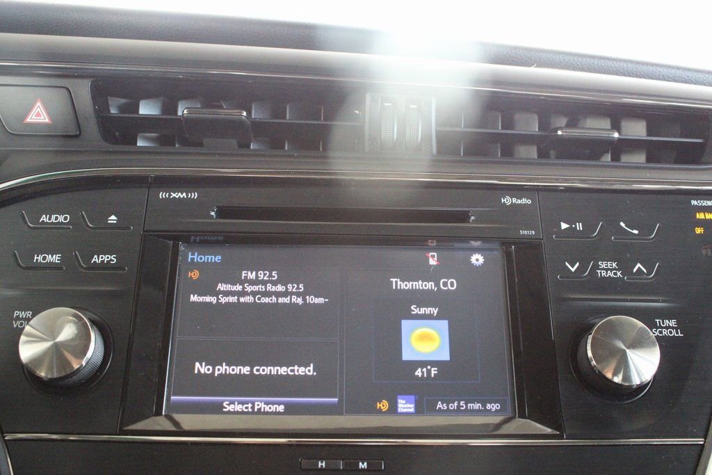 Used 2017 Toyota Avalon XLE image 33