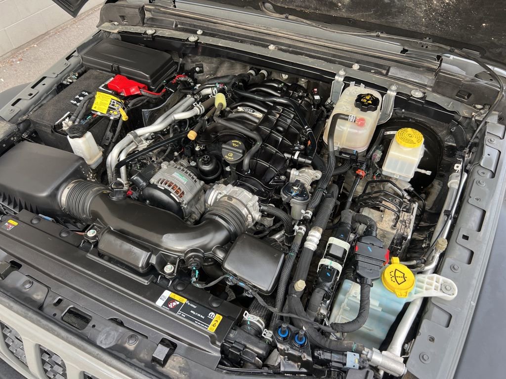 Certified 2023 Jeep Gladiator Sport image 28