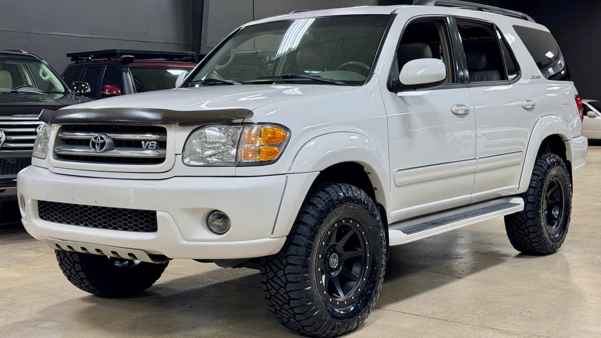 Used 2004 Toyota Sequoia Limited AWD/4WD image 2
