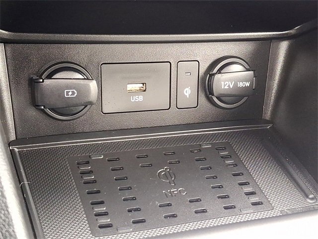 Used 2023 Hyundai Kona Limited w/ Winter Weather Package image 29