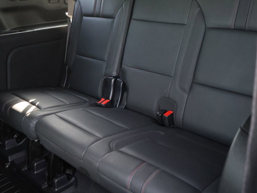 Used 2021 Chevrolet Suburban RST image 16