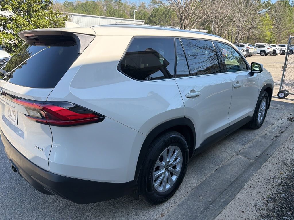 Used 2024 Toyota Grand Highlander XLE image 3