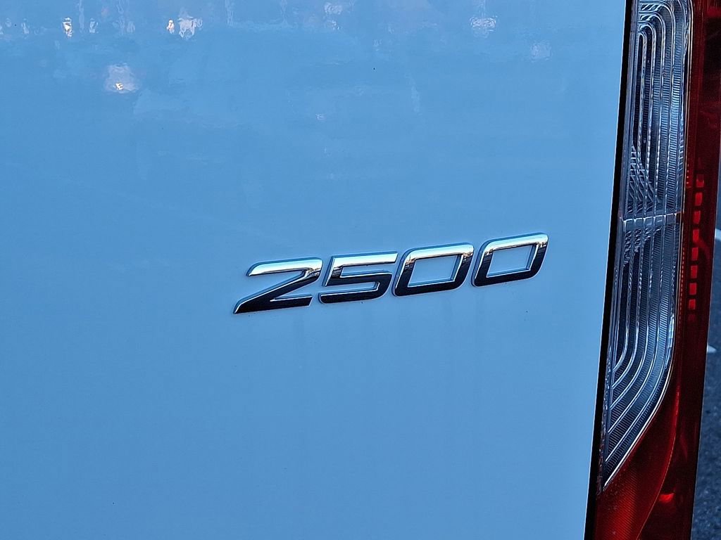 New 2025 Mercedes-Benz Sprinter 2500 image 17