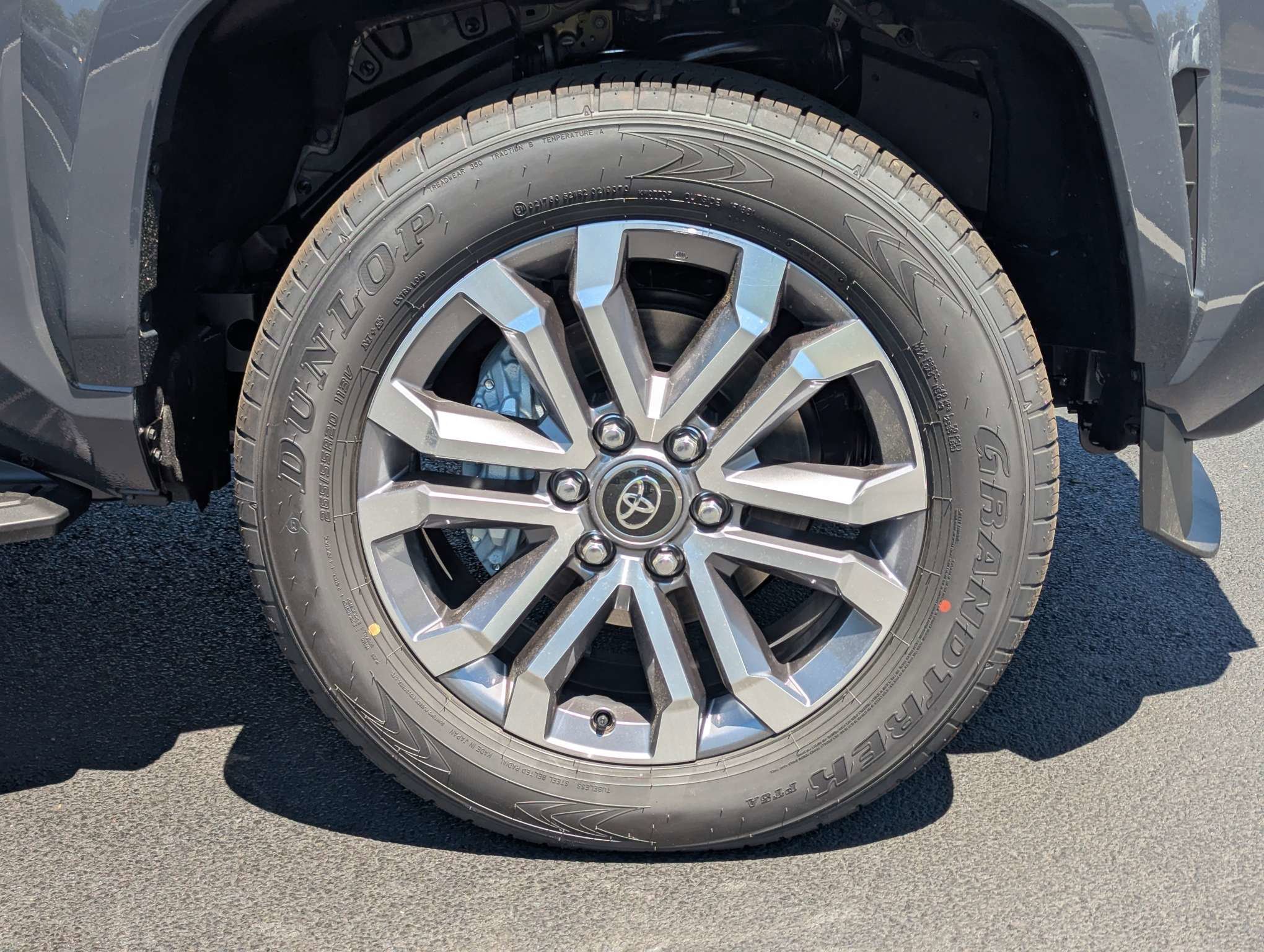 New 2026 Toyota 4Runner Limited AWD/4WD image 12