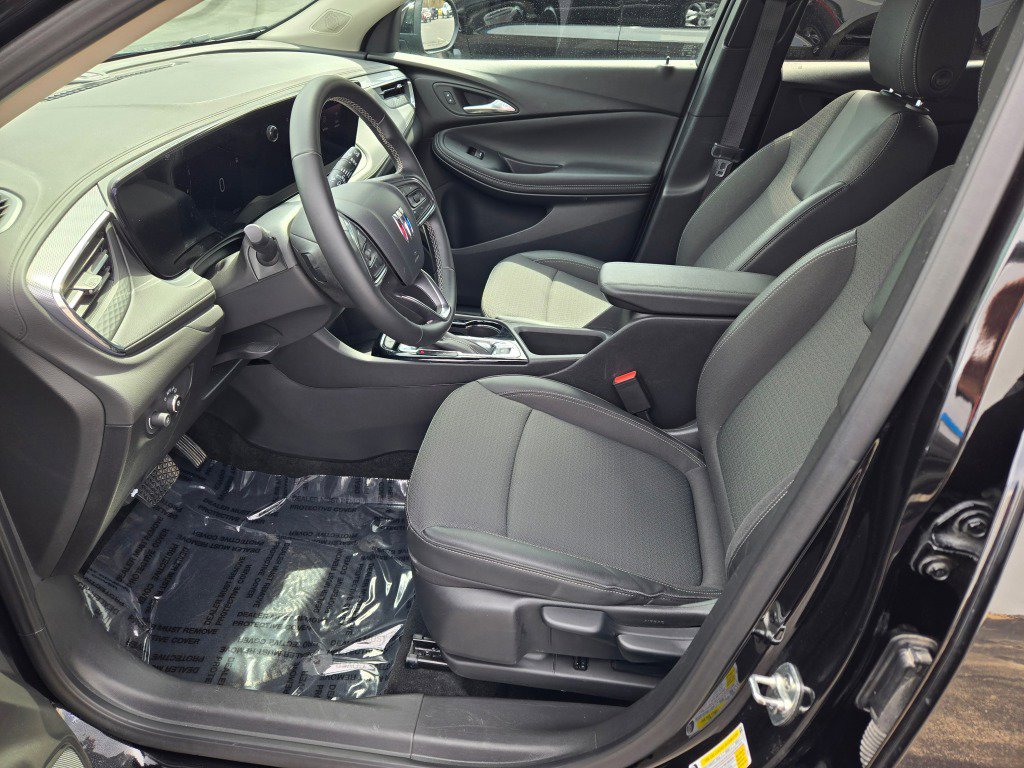 Certified 2025 Buick Encore GX Preferred AWD/4WD image 22