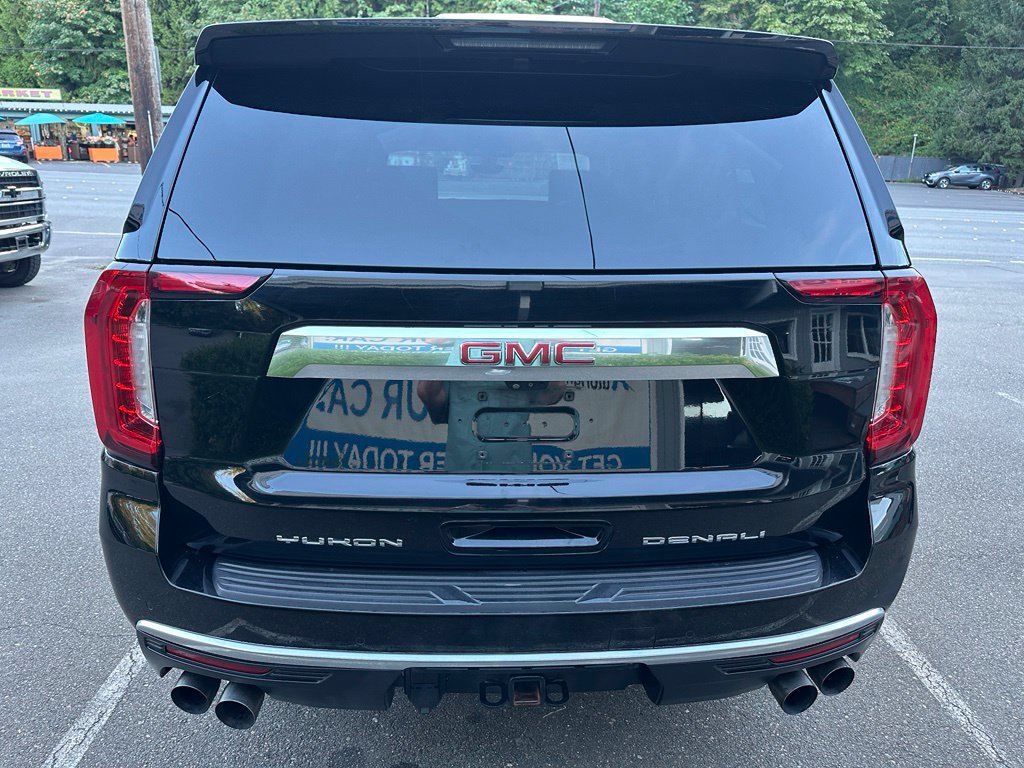 Used 2022 GMC Yukon XL Denali w/ Denali Ultimate Package AWD/4WD image 6