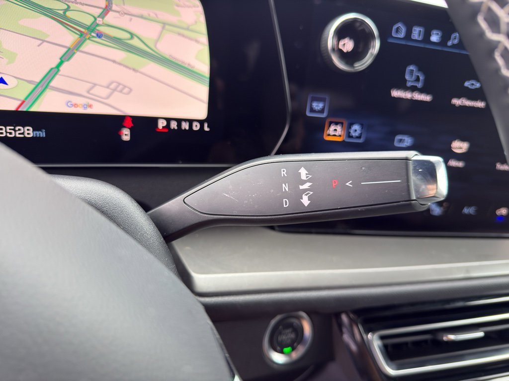 Used 2025 Chevrolet Traverse LT image 20