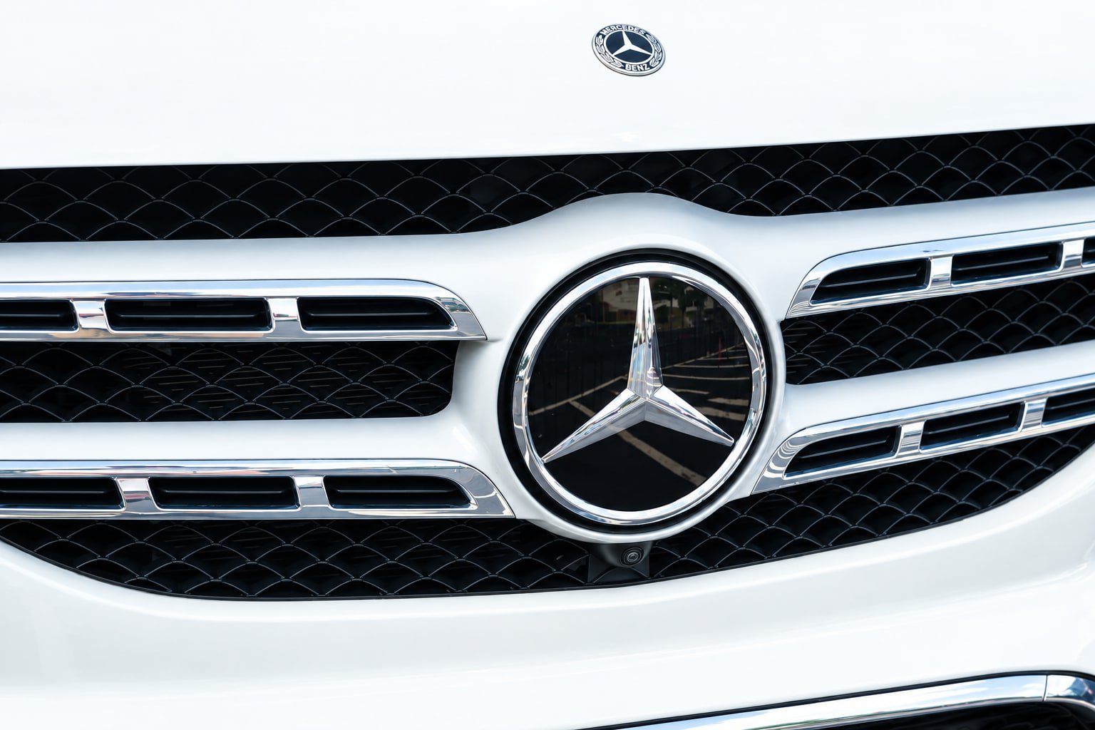 Used 2023 Mercedes-Benz GLS 450 4MATIC image 16