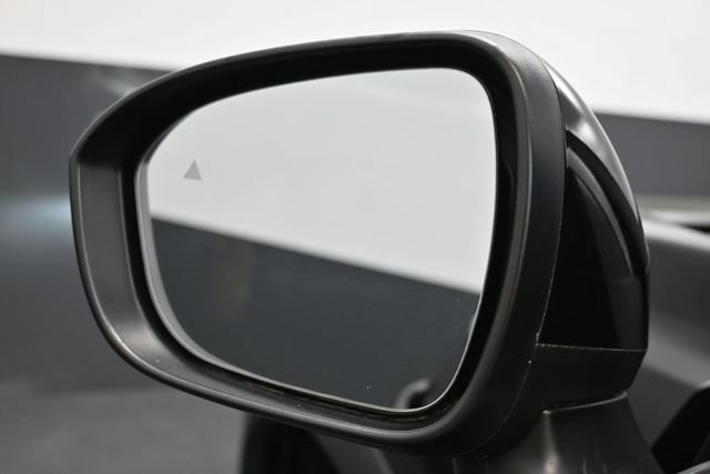 Used 2022 Nissan Rogue SV FWD image 4