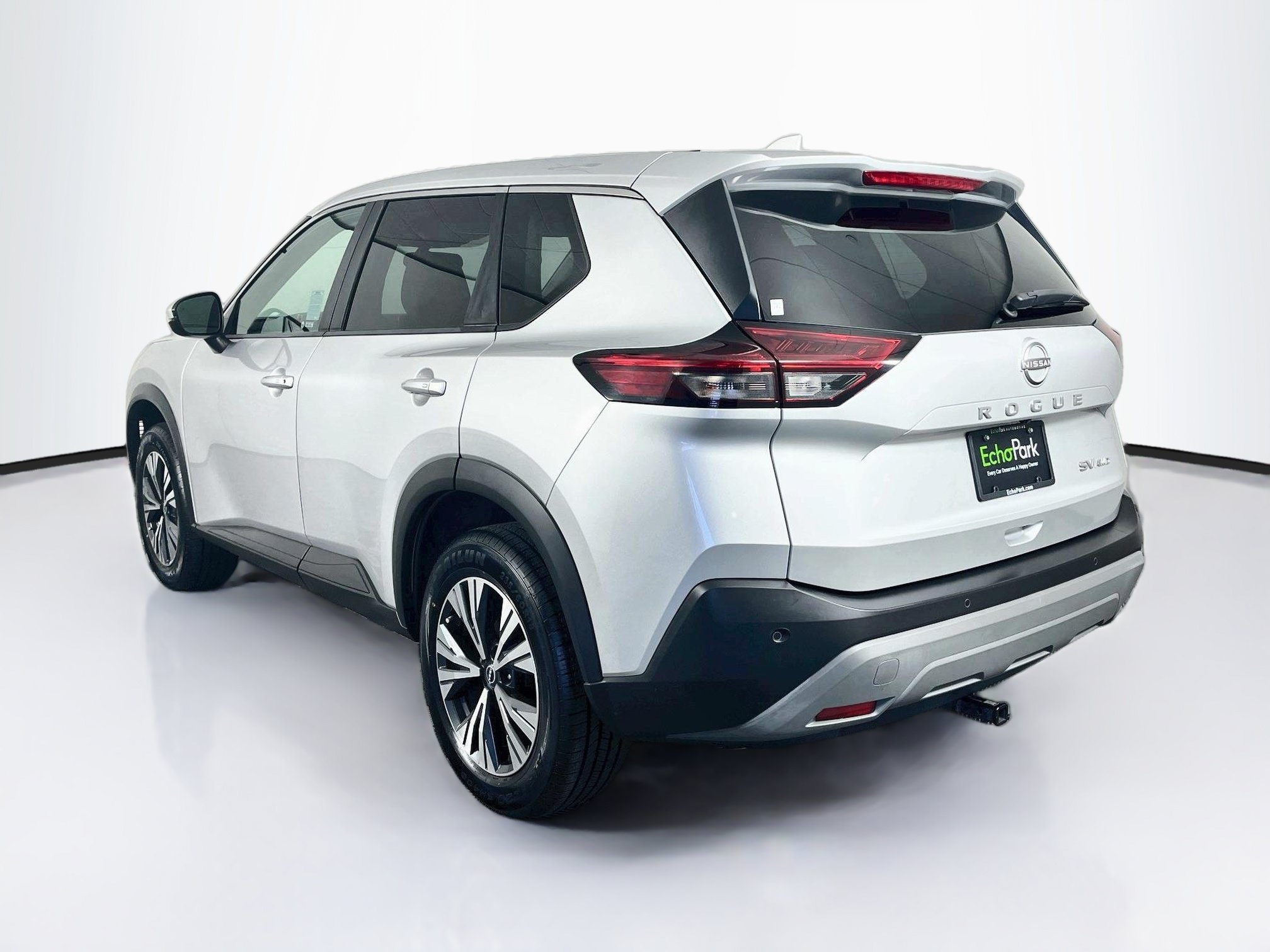 Used 2022 Nissan Rogue SV AWD/4WD image 5