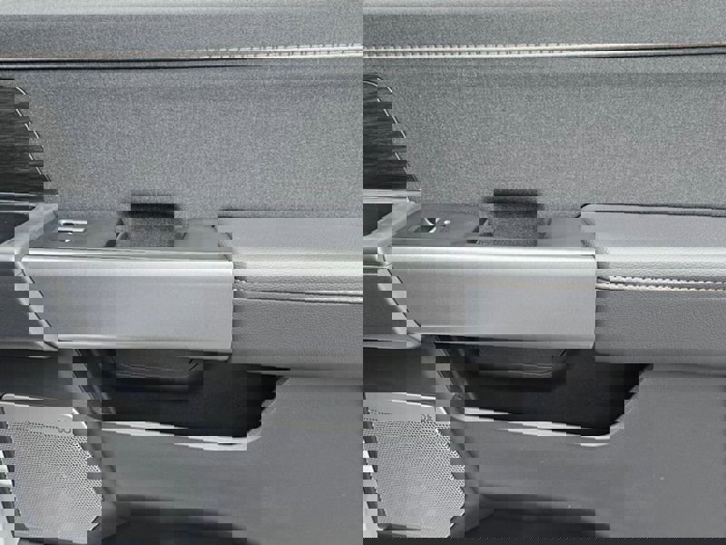 New 2025 Ford F150 Lariat w/ Equipment Group 502A High image 15