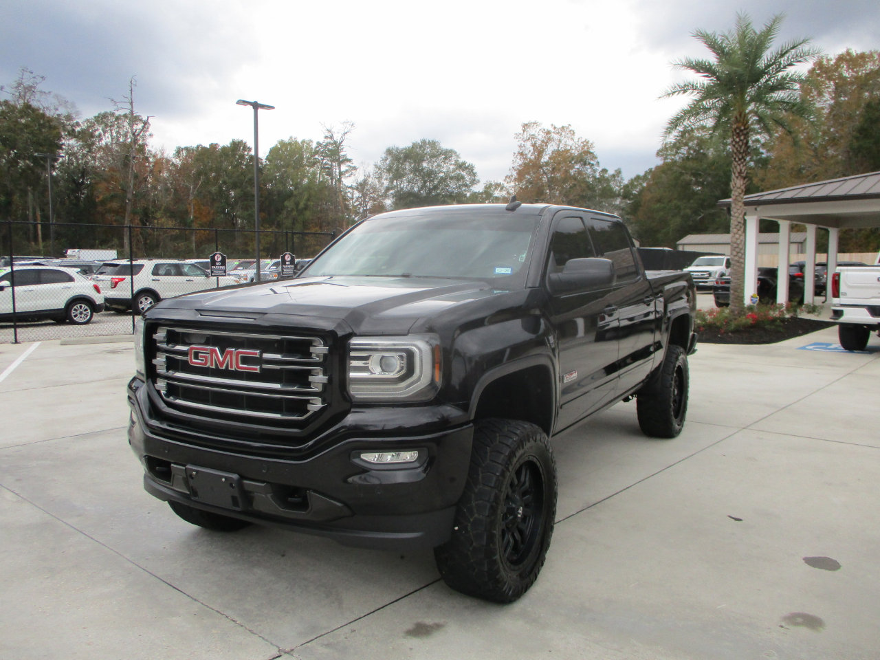 Used 2017 GMC Sierra 1500 SLT image 23