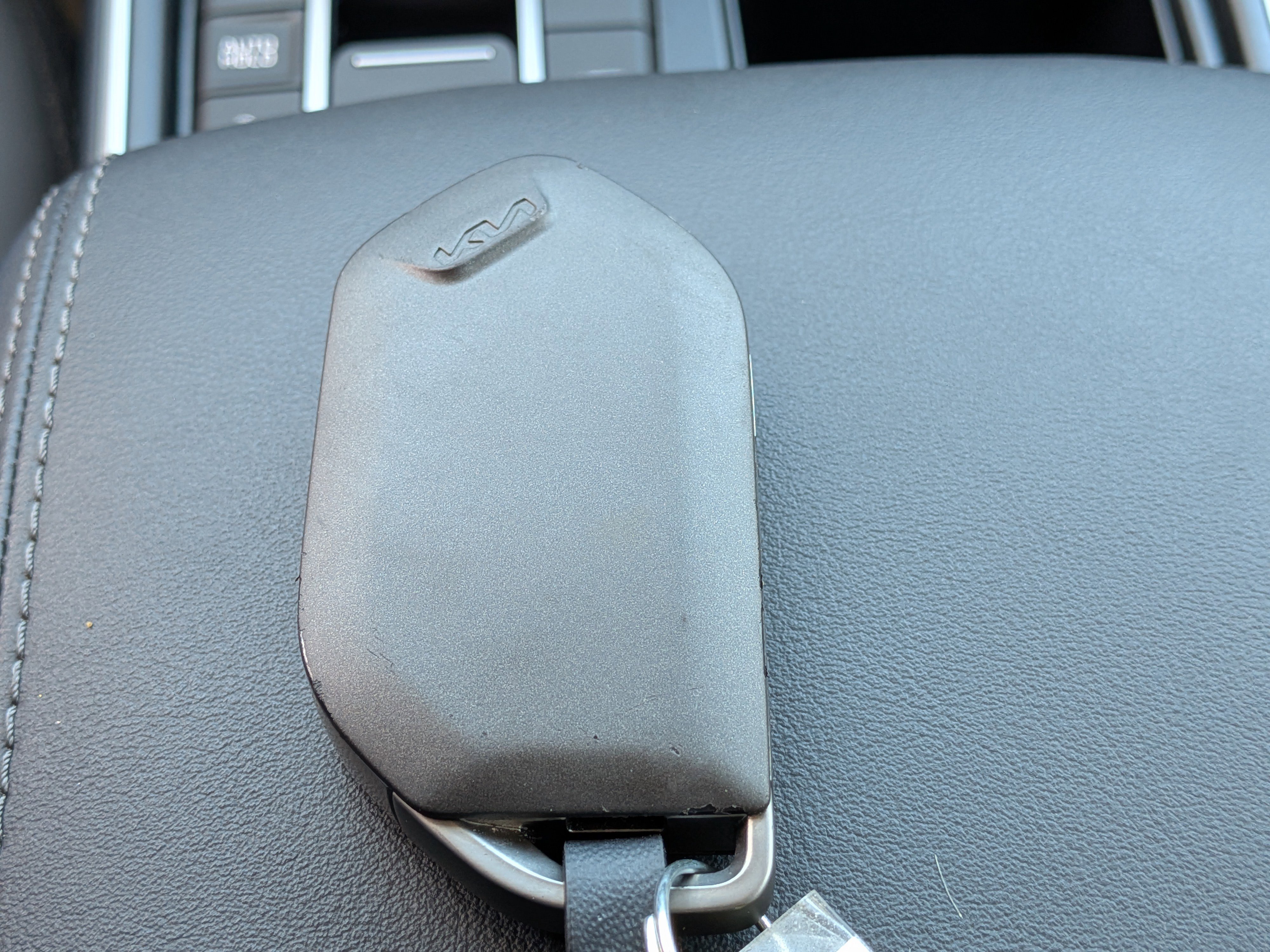 Certified 2025 Kia Sorento S image 40