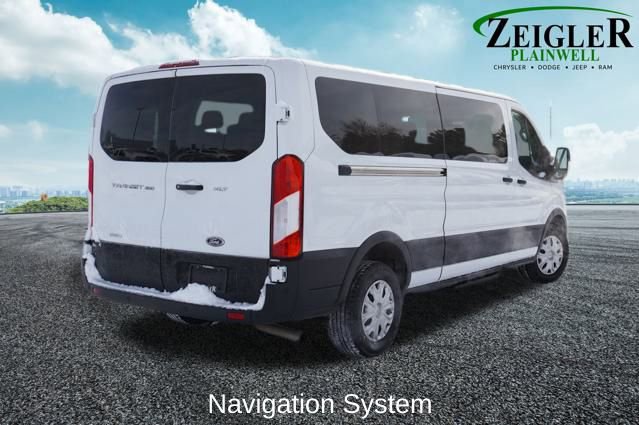 Used 2023 Ford Transit 350 XLT image 3