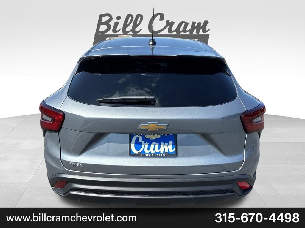 New 2026 Chevrolet Trax LS w/ LS Convenience Package FWD image 24