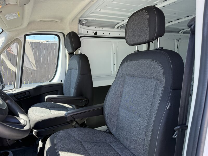 Used 2022 RAM ProMaster 2500 FWD image 16