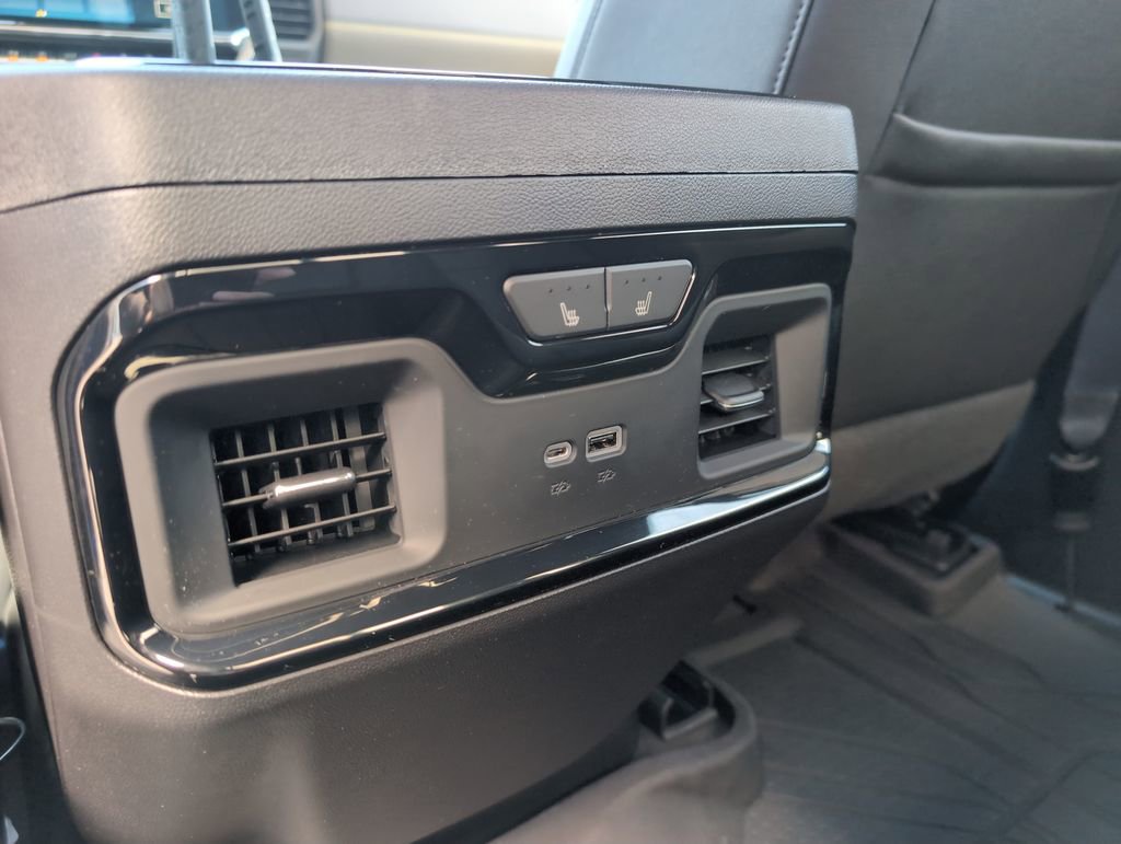 Used 2022 Chevrolet Silverado 1500 ZR2 w/ Technology Package image 12