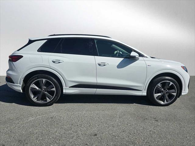 Used 2024 Audi Q4 e-tron Prestige image 2