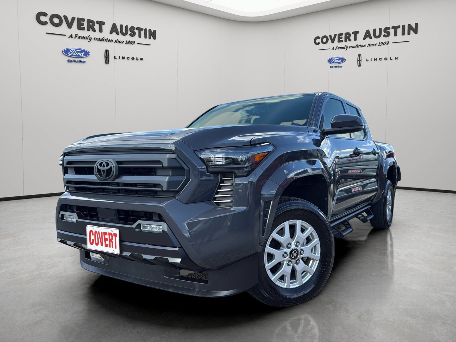 Used 2025 Toyota Tacoma SR5