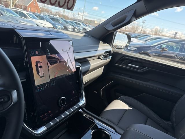 New 2026 GMC Yukon Elevation image 48