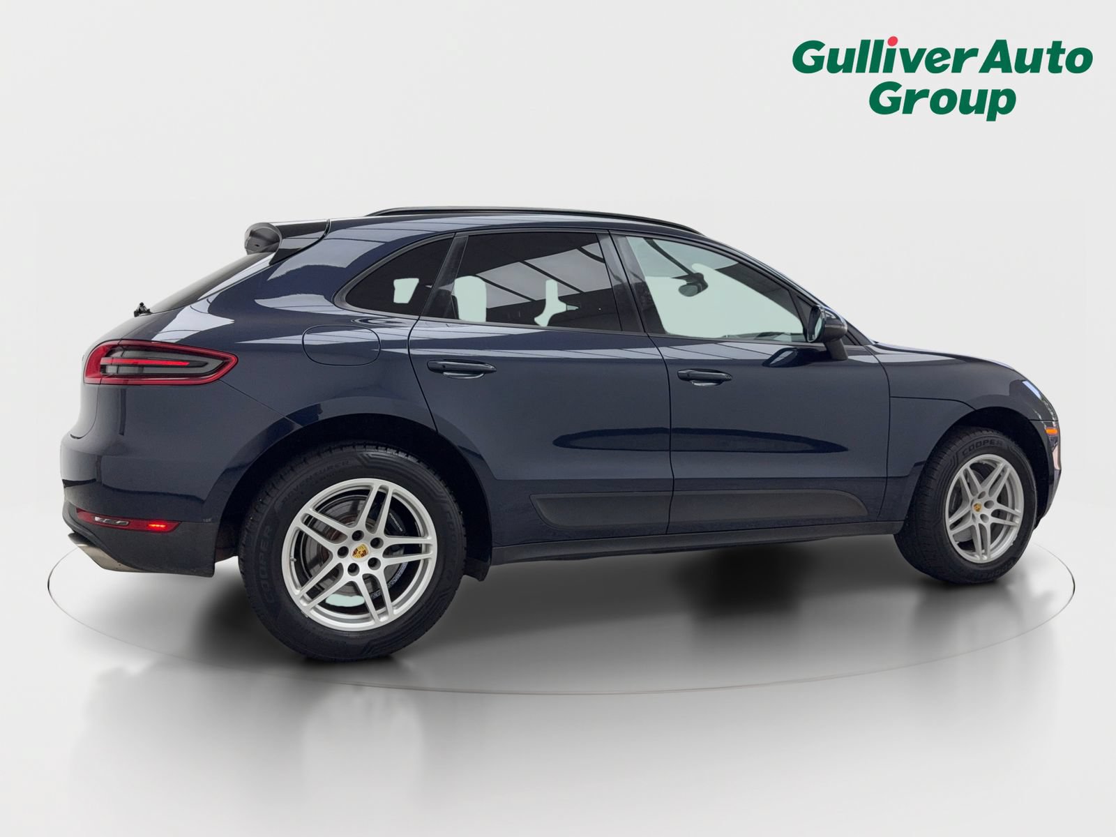 Used 2018 Porsche Macan AWD/4WD image 9