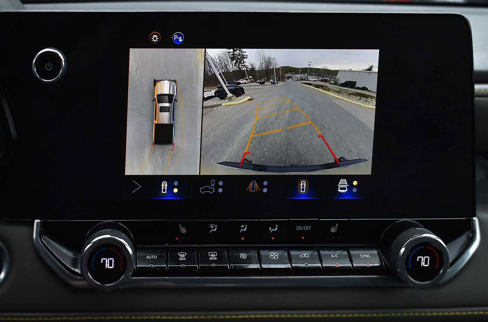 Used 2024 Chevrolet Colorado ZR2 w/ ZR2 Bison Edition image 24