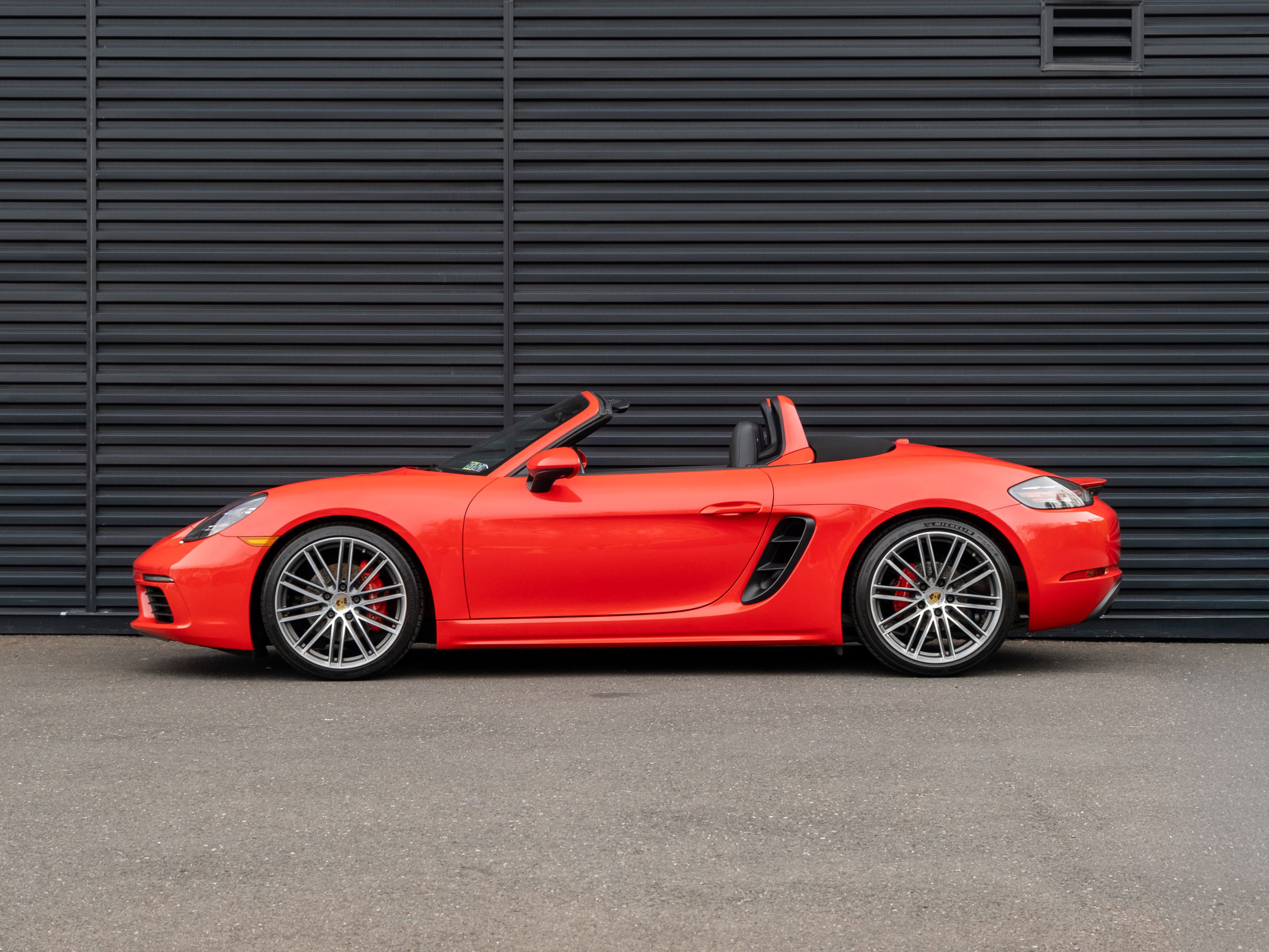Certified 2020 Porsche 718 Boxster S RWD image 2