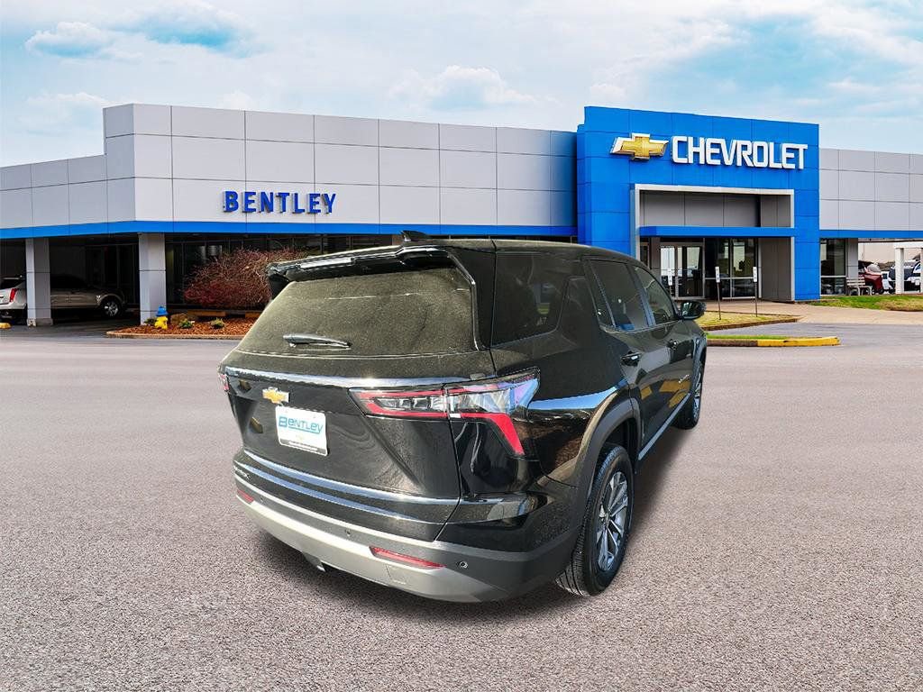 Used 2026 Chevrolet Equinox LT image 5