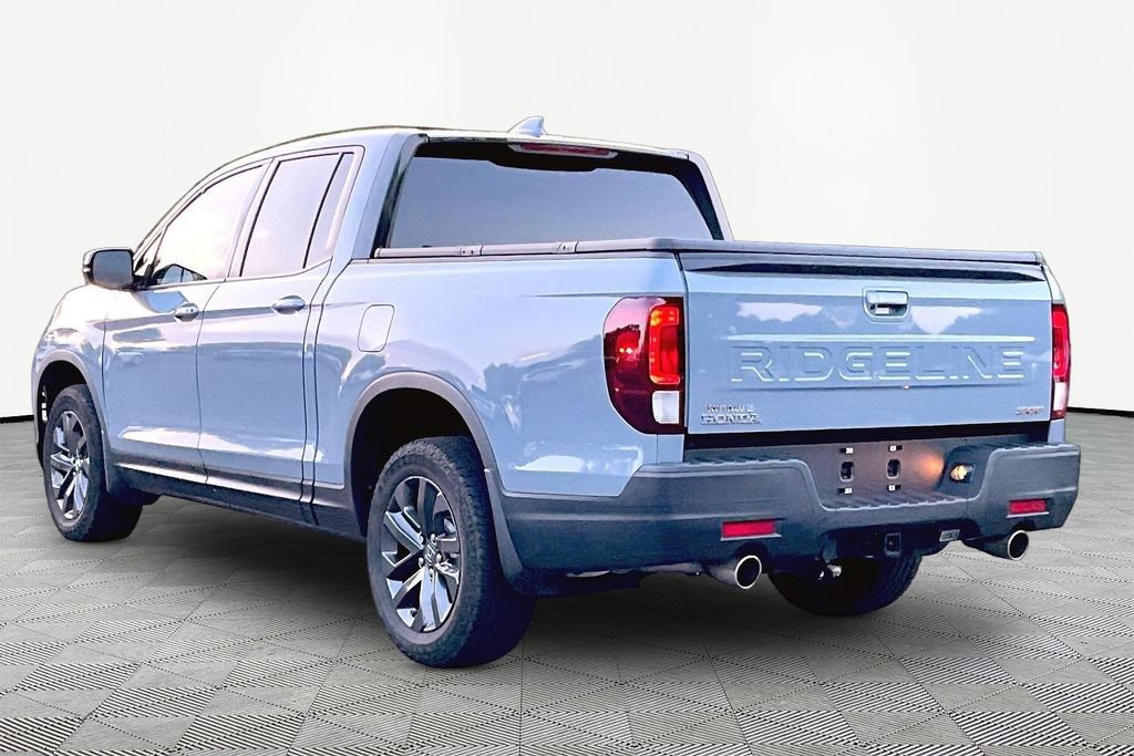 Used 2024 Honda Ridgeline Sport image 4