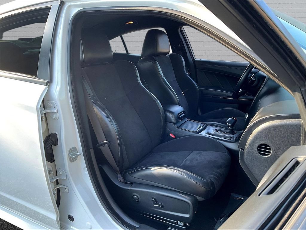 Used 2022 Dodge Charger R/T w/ Plus Group RWD image 22