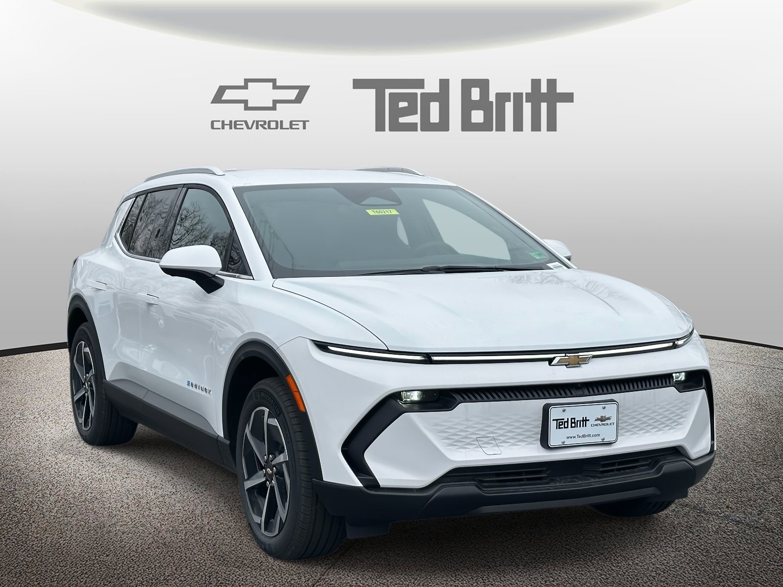 New 2026 Chevrolet Equinox EV LT image 3