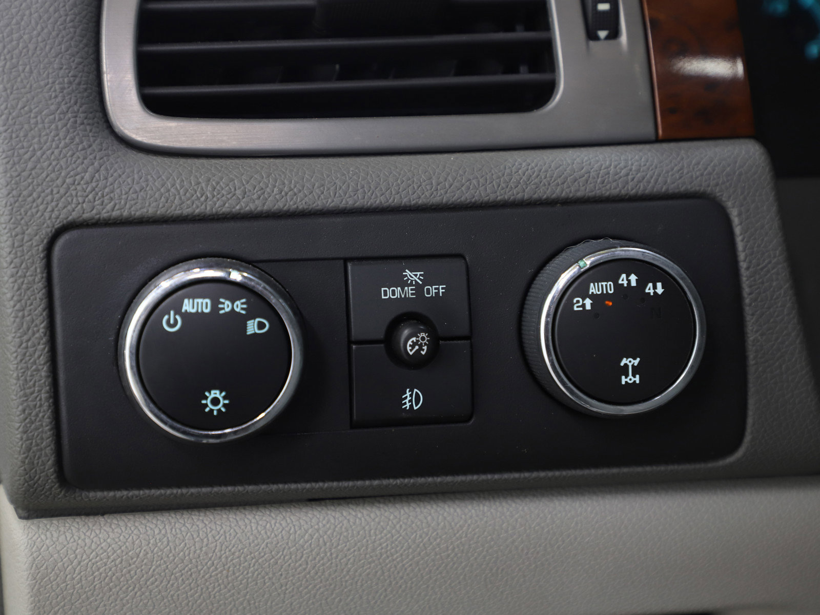 Used 2013 Chevrolet Tahoe LT w/ Luxury Package image 29