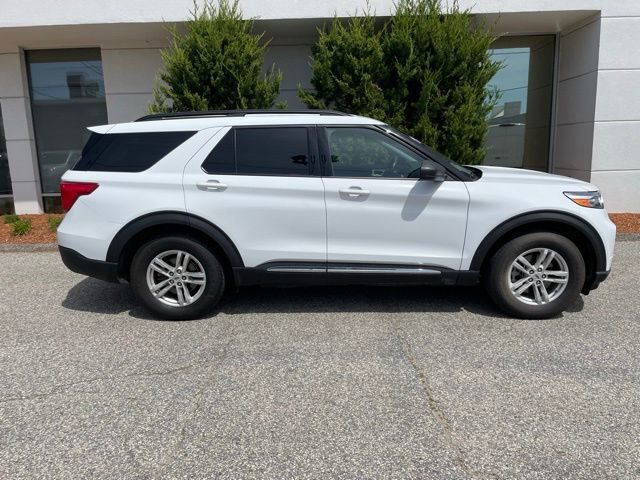 Certified 2020 Ford Explorer XLT w/ Comfort Package AWD/4WD image 3