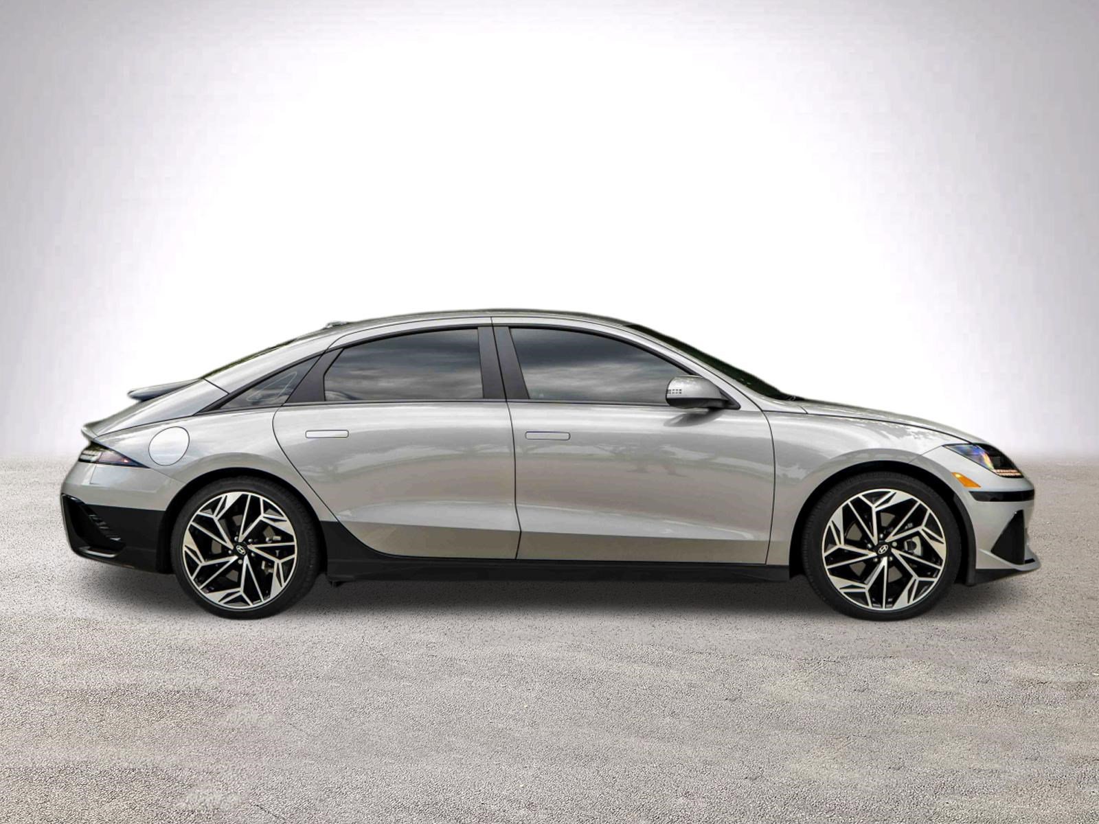 Used 2023 Hyundai Ioniq 6 SEL RWD image 10