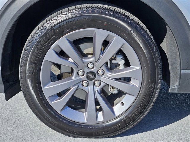 Used 2024 Ford Explorer XLT w/ Equipment Group 202A image 10