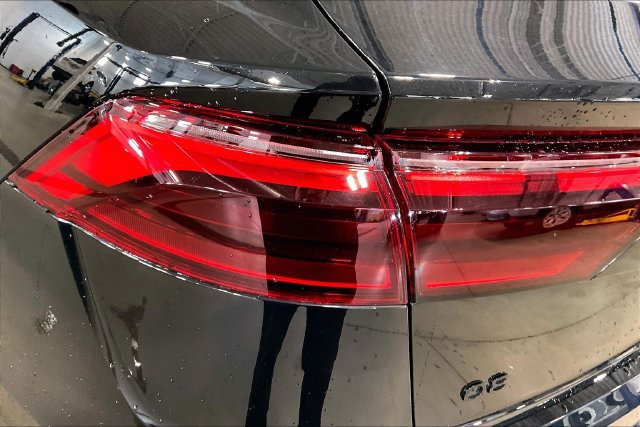 Certified 2025 Audi Q8 Prestige AWD/4WD image 29