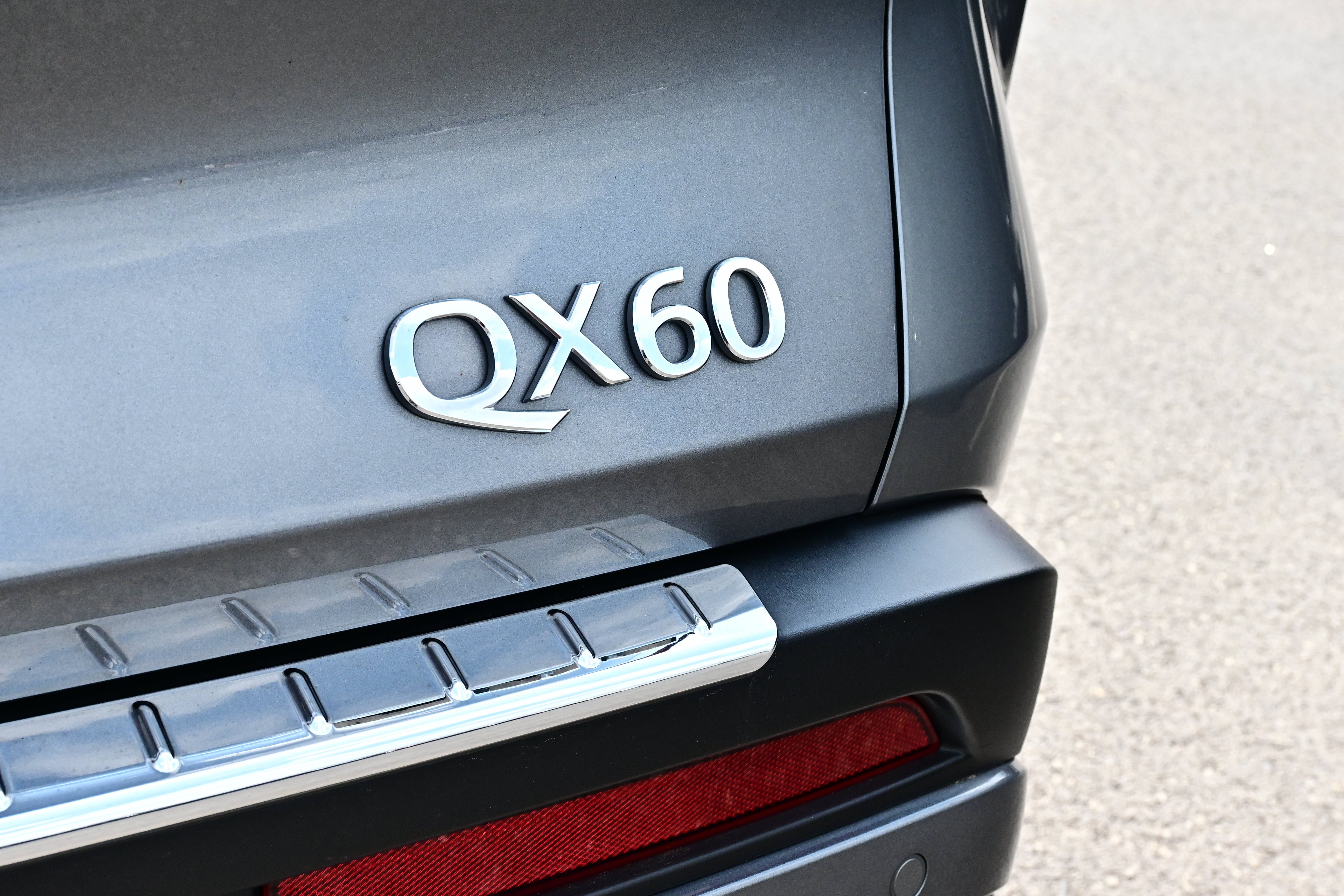 Used 2023 INFINITI QX60 Luxe w/ Cargo Package AWD/4WD image 9