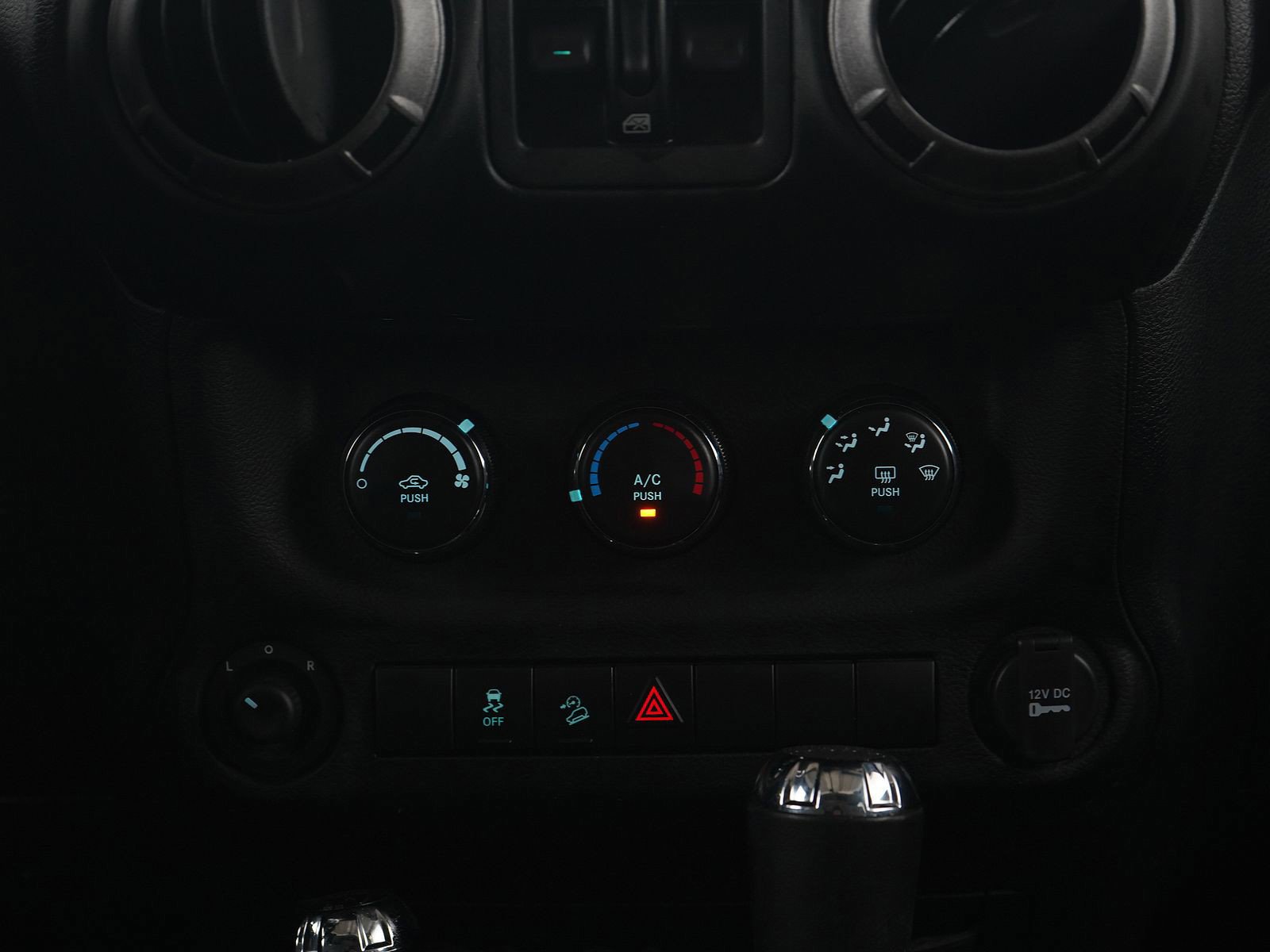 Used 2012 Jeep Wrangler Unlimited Sport image 15
