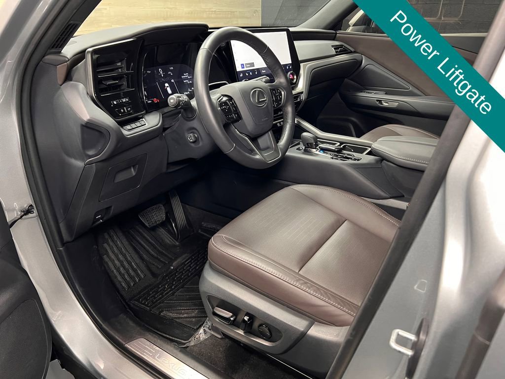 Used 2024 Lexus TX 350 FWD w/ Captains Chair Package image 3